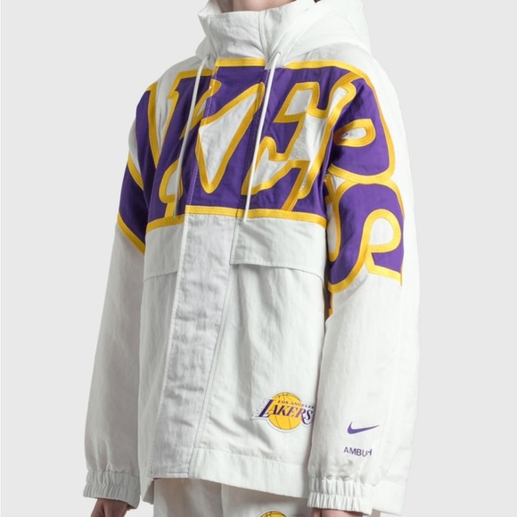 Nike Lakers jacket - Picture 3 of 11